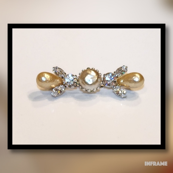 Retro Faux Pearl Vintage Bar Brooch